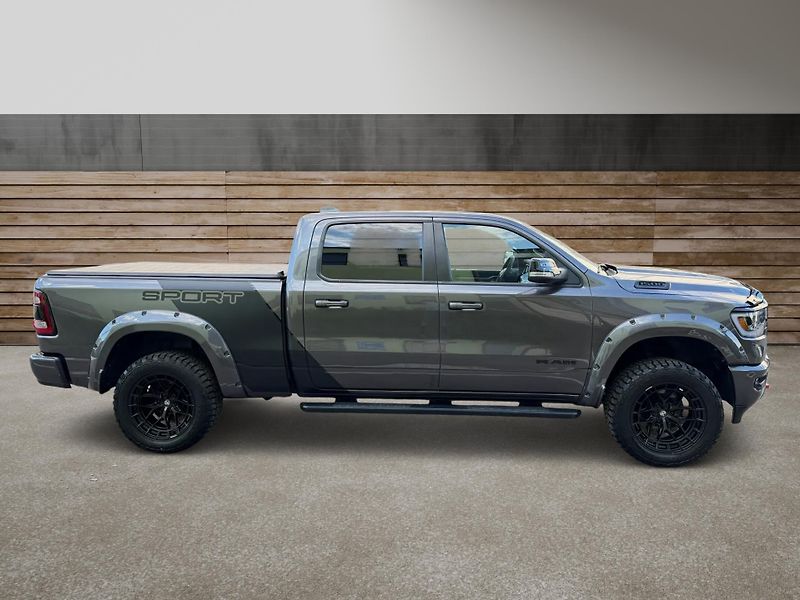 Dodge RAM (2019) +HEMI+LPG+OFFROAD PAKET+ - fotka 2 z 22