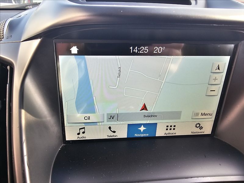 Ford Kuga 2,0 TDCi 110KW STLine KŮŽE NAV - fotka 19 z 44