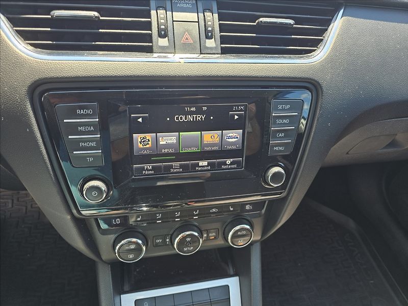 Škoda Octavia 2,0TDi 110KW Elegance TZ - fotka 18 z 49