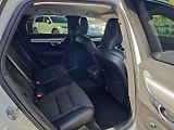 Volvo V90 (2019) 2.0 D4 Momentum 140kW 8AT - náhled 12