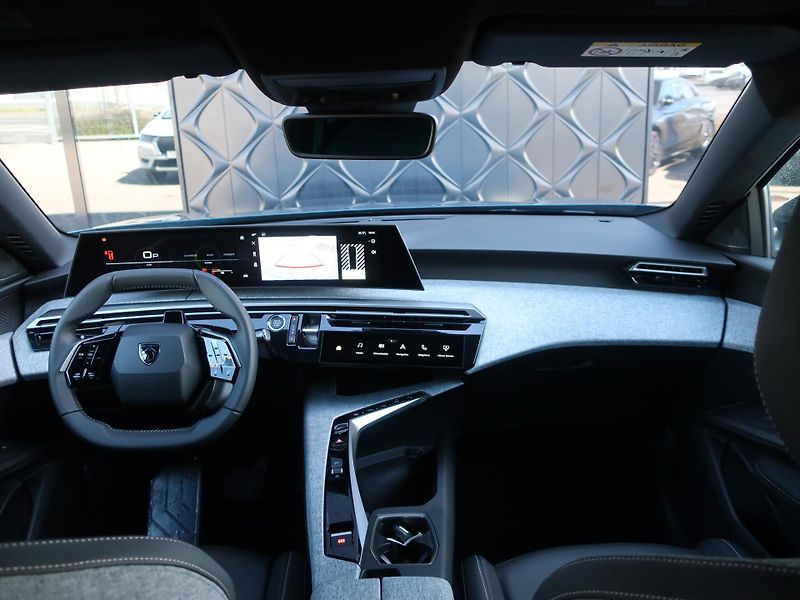 Peugeot 5008 ALLURE Hybrid 145 e-DCS6 - fotka 2 z 8
