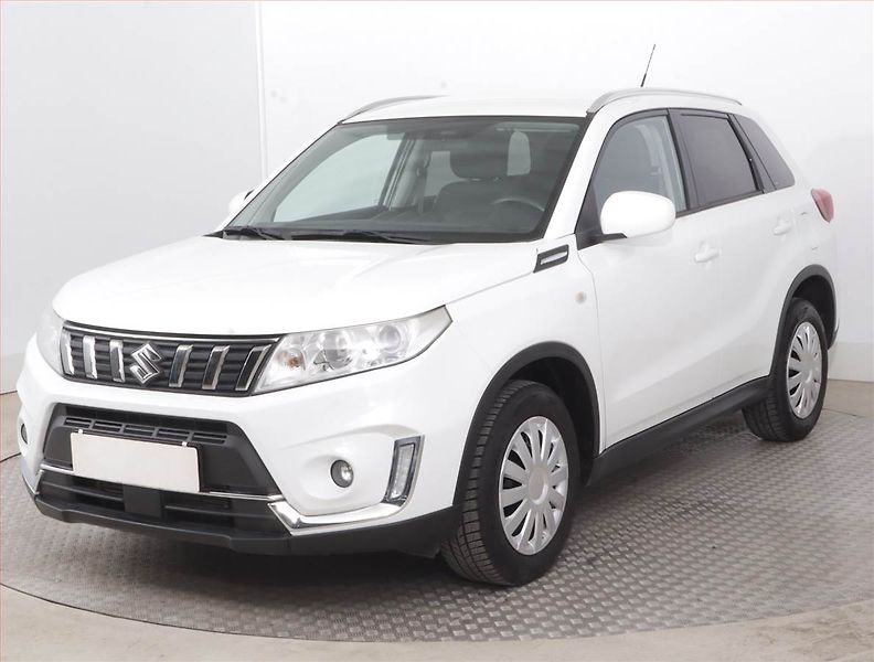 Suzuki Vitara (2018) 1.0 BoosterJet, Automat - fotka 2 z 16