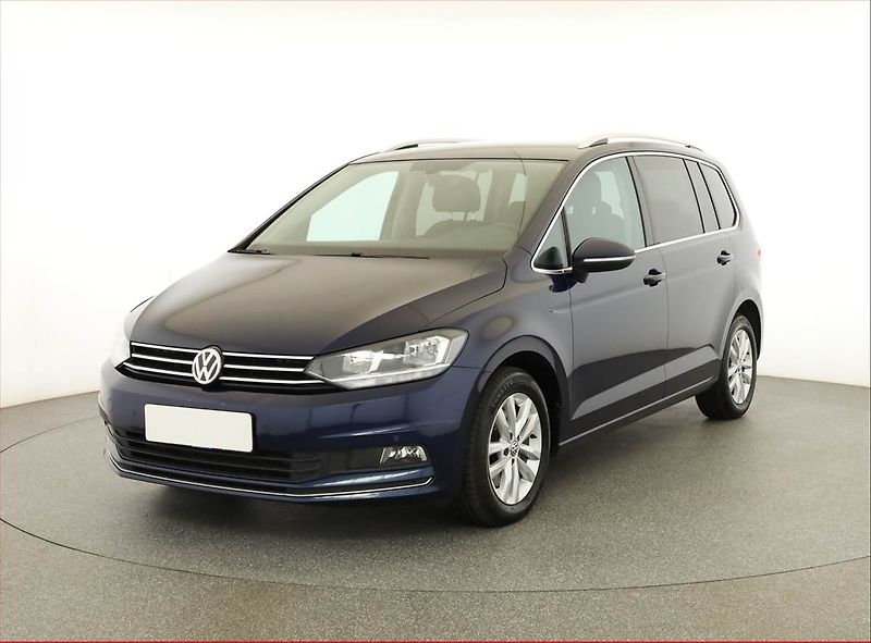 Volkswagen Touran (2019) 2.0 TDI, 7 míst, Serv.kniha - fotka 2 z 17