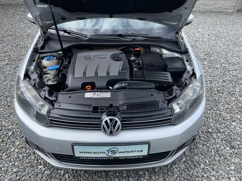 Volkswagen Golf 1.6TDi 105PS  6 HIGHLINE TOP!! - fotka 76 z 176