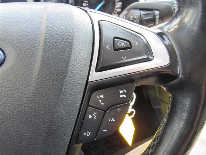 Ford Mondeo 1,6 TDCi 85kW - fotka 19 z 32
