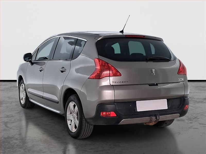 Peugeot 3008 (2010) 2.0 HDi, Tempomat - fotka 4 z 21