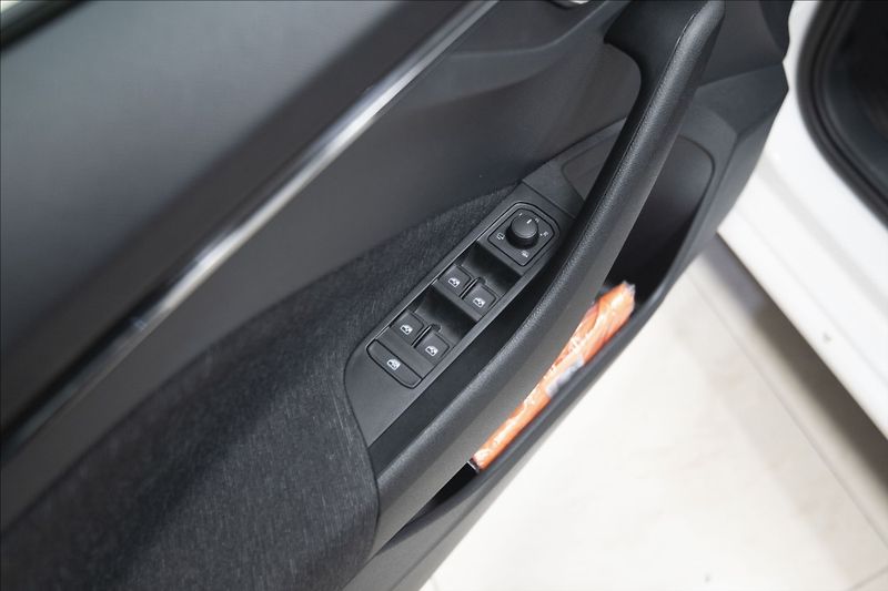 Škoda Scala 1,0 TSI STYLE 1. MAJITEL ČR - fotka 14 z 36