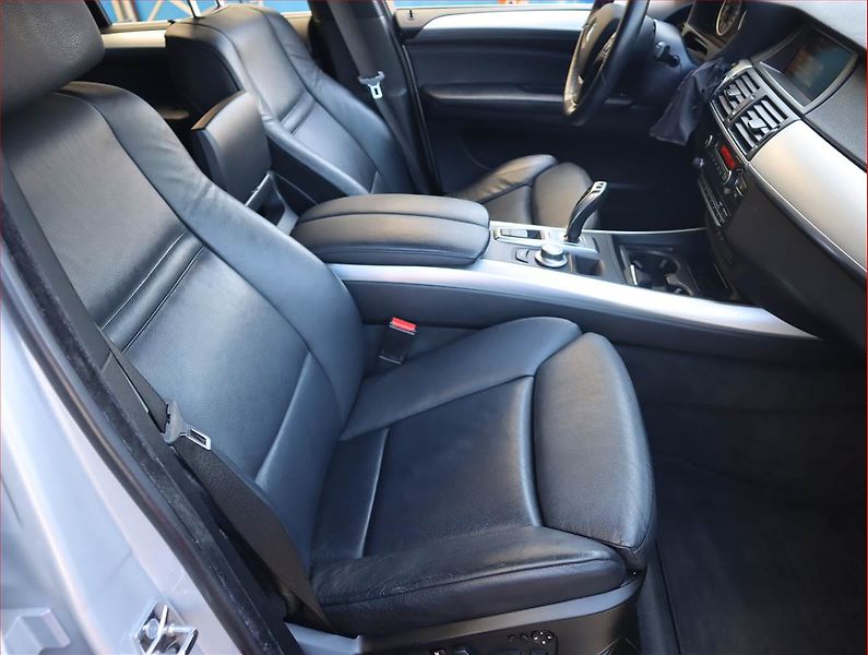 BMW X5 (2008) 3.0sd, 4X4, Automat, 7 míst - fotka 9 z 20