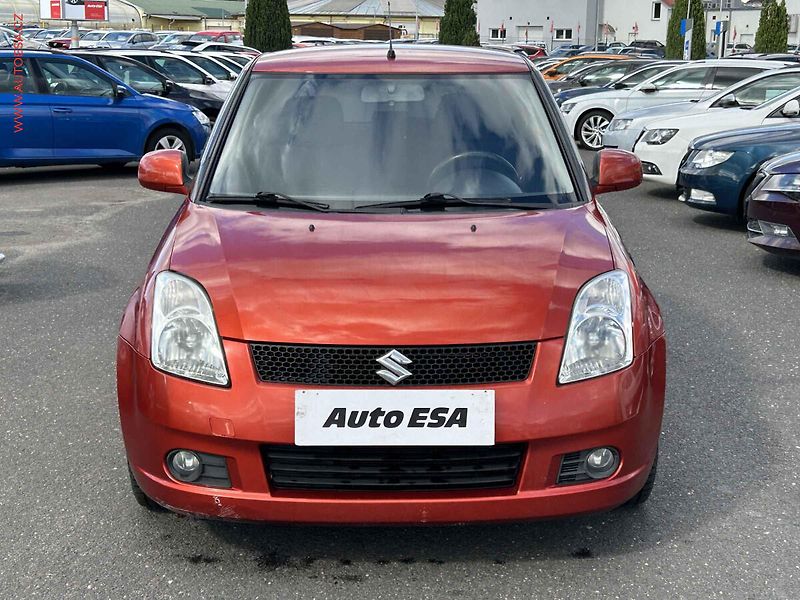 Suzuki Swift (2006) 1.4i 16v - fotka 2 z 17