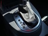 Volkswagen Touran (2010) 1.6 TDi, Comfortline, DSG - náhled 18