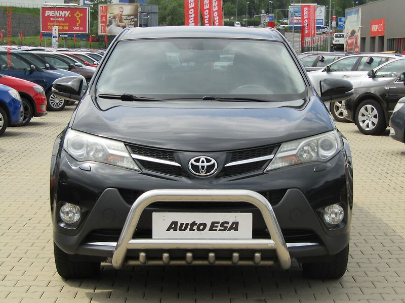 Toyota RAV4 (2014) 2.2D 4x4, ČR, servis.kniha - fotka 2 z 17