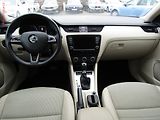 Škoda Octavia (2013) 1.4 TSi, Elegance, DSG, bixen - náhled 8