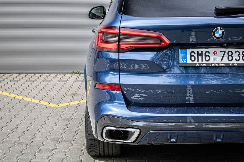 BMW X5 Individual - fotka 12 z 55