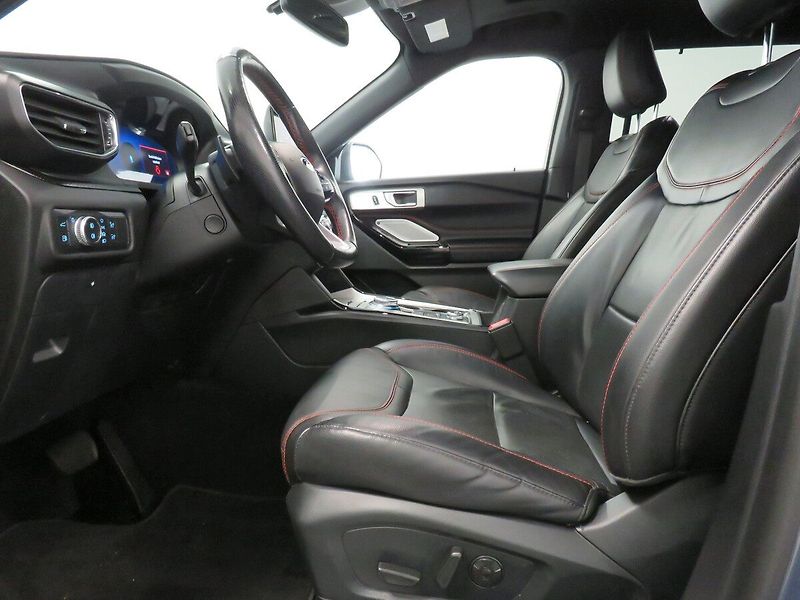 Ford Explorer - fotka 11 z 26