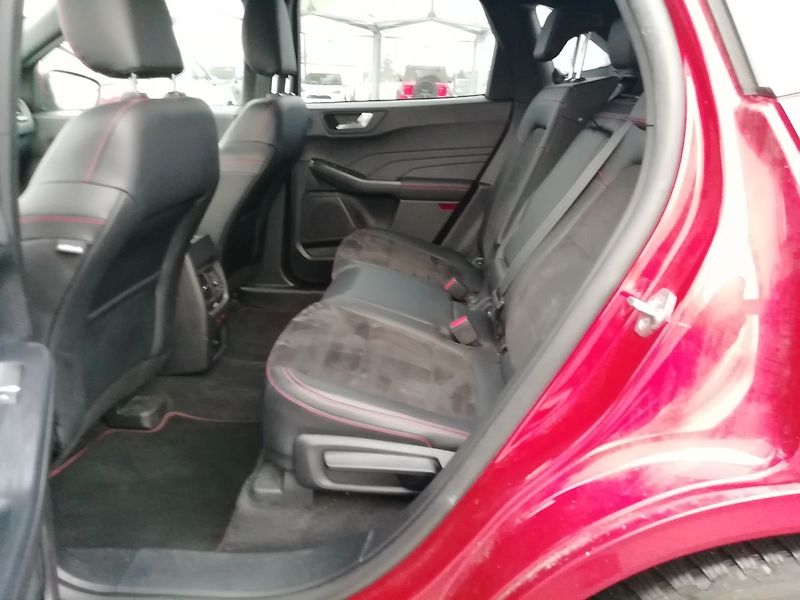Ford Kuga 2,5 HEV FWD CVT ST-Line X - fotka 6 z 20