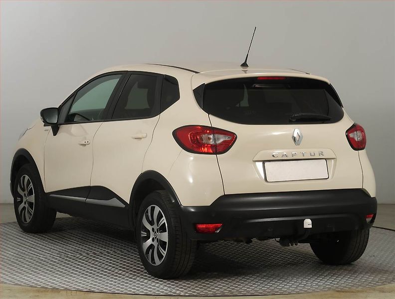 Renault Captur (2017) Limited 1.2 TCe, Serv.kniha - fotka 4 z 19