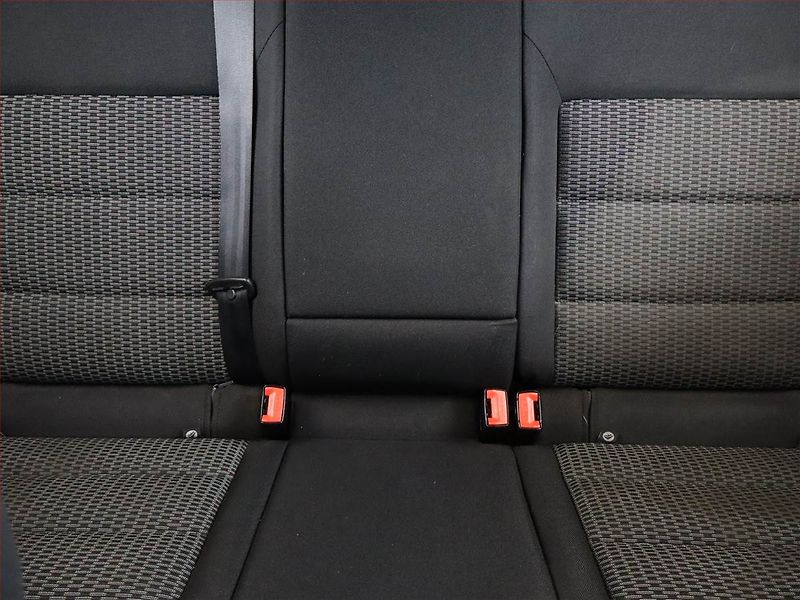 Škoda Octavia (2010) 1.6 TDI, Xenony, Tempomat - fotka 8 z 15