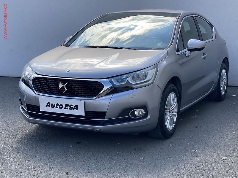 DS Automobiles DS4 (2018) 1.2PT, AC, navi, park.asist - fotka 3 z 18