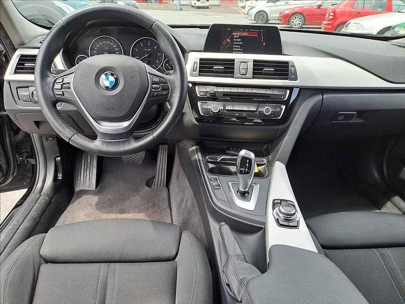 BMW 2.0 318d.