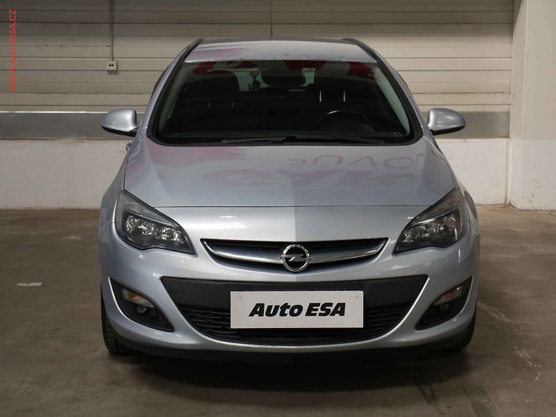 Opel Astra (2015) 1.6CDTi, ČR, AC, temp - fotka 2 z 14