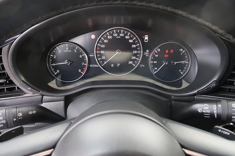 Mazda 3 HB 2,0 G150 AT, Bose,serv.,DPH - fotka 19 z 28