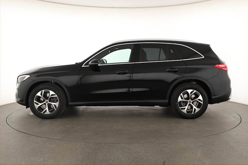 Mercedes-Benz GLC (2025) 220 d 4MATIC, AVANTGARDE - fotka 3 z 26
