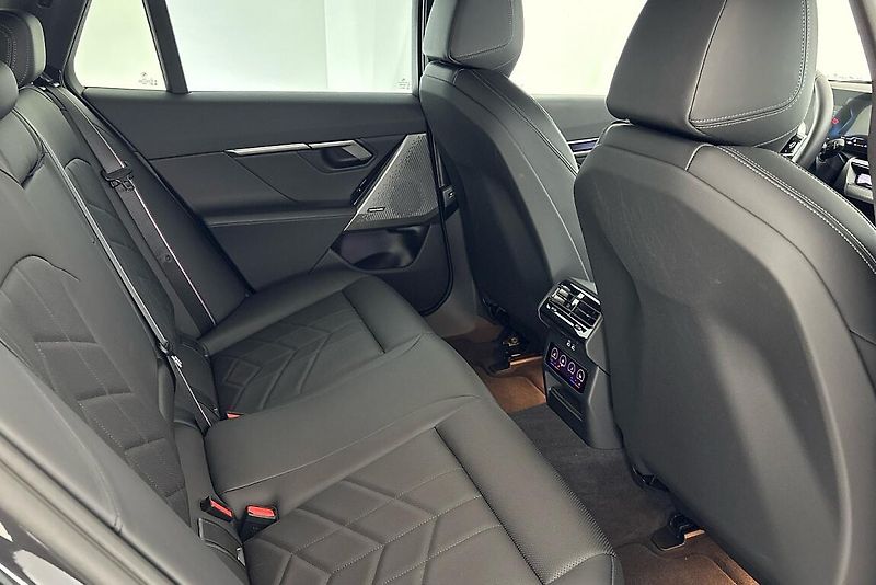 BMW Řada 5 540d xDrive Touring - fotka 11 z 18