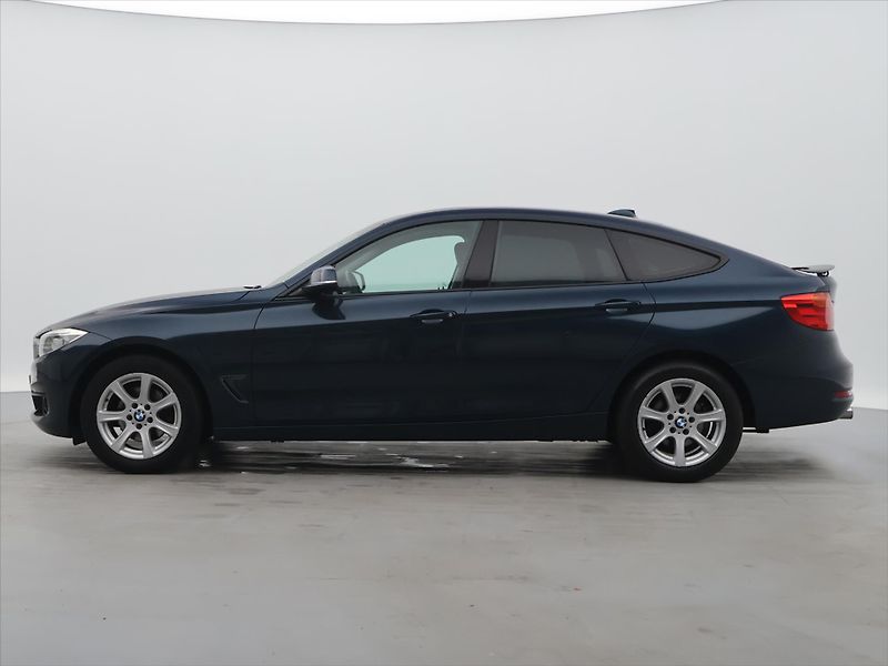 BMW Řada 3 2.0 320d 135kW GT Xenon - fotka 4 z 35