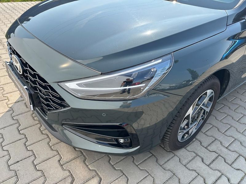 Hyundai i30 1.5 T-GDi 103kW DCT Style - fotka 26 z 28
