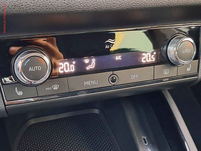 Škoda Scala (2022) 1.5 TSi, 2.maj,ČR, Style, LED - fotka 14 z 17