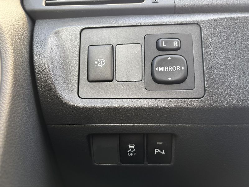 Toyota Verso 2.2 D-4D 110kW AT 7 míst - fotka 14 z 20