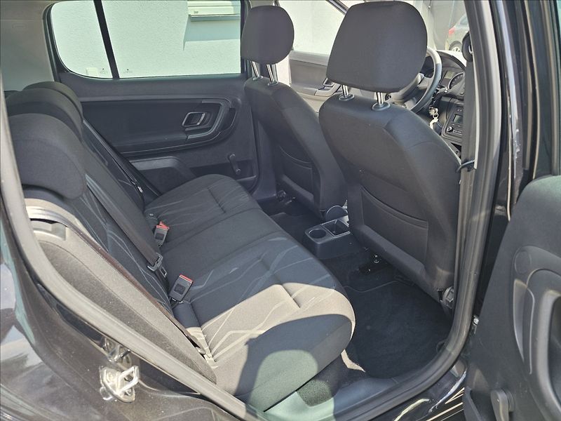 Škoda Fabia II 1,2TSi63KW Fresch - fotka 27 z 40