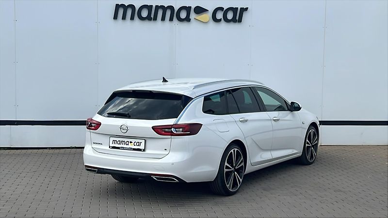 Opel Insignia 2.0CDTI 154kW 4x4 ULTIMATE - fotka 2 z 3