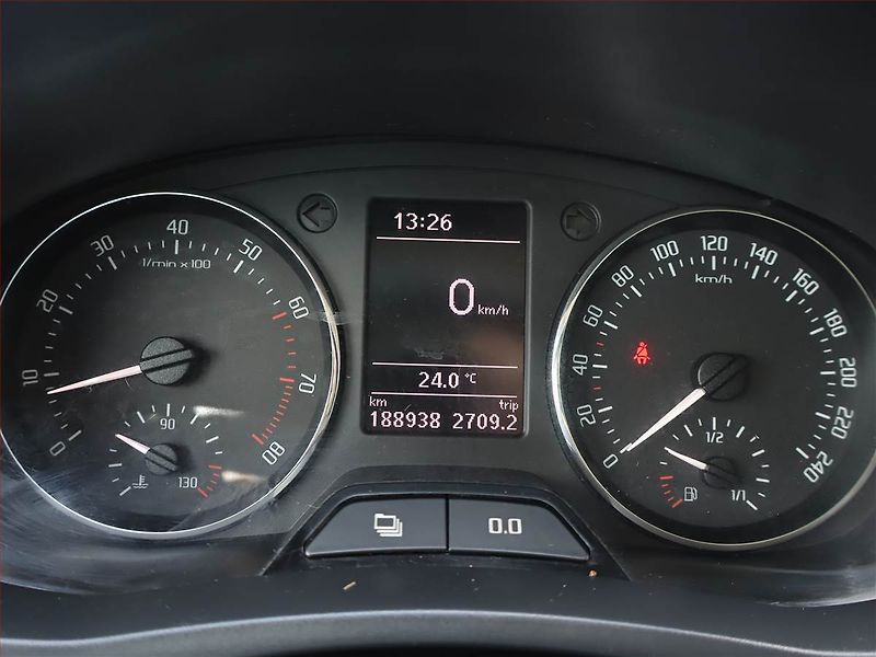 Škoda Roomster (2013) 1.2 TSI, Tempomat - fotka 11 z 15