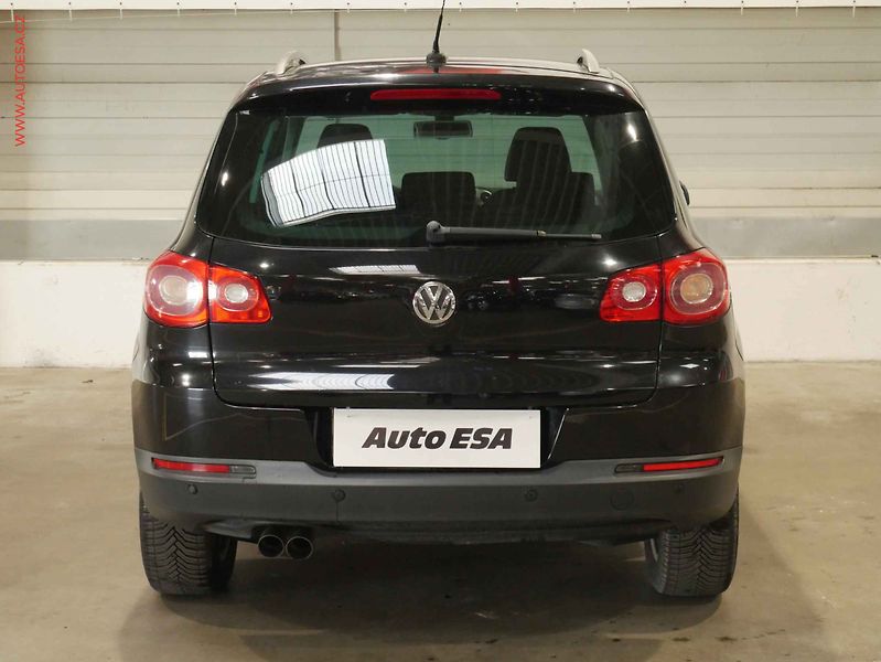 Volkswagen Tiguan (2010) 2.0 TDi 4x4, Sport&Style, TZ - fotka 5 z 18