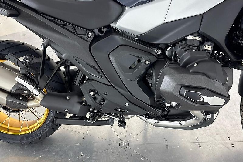 BMW R 1300 GS - fotka 5 z 13