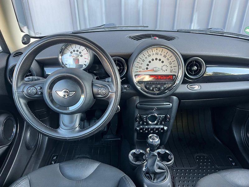 Mini Cooper 1,6 i / 90 kW / Horizon Blue  - fotka 10 z 15