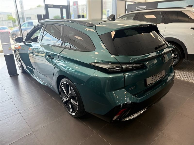Peugeot 308 1,2 Hybrid 136 e-DSC6  SW GT - fotka 2 z 10