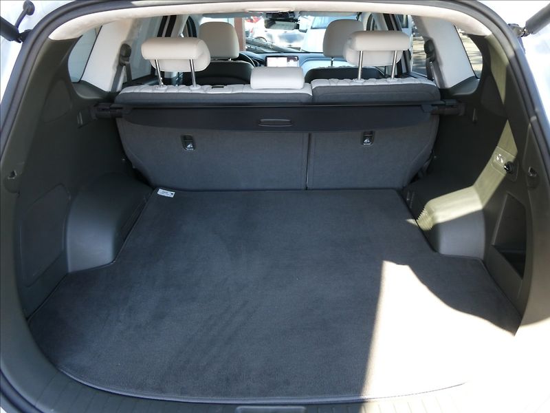 Hyundai Santa Fe 2,2 CRDi LUXURY 4x4 1.majitel - fotka 20 z 46