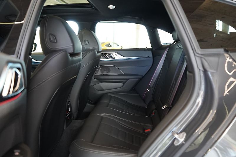BMW Řada 4 430d xDrive Gran Coupé, Tažné - fotka 44 z 48