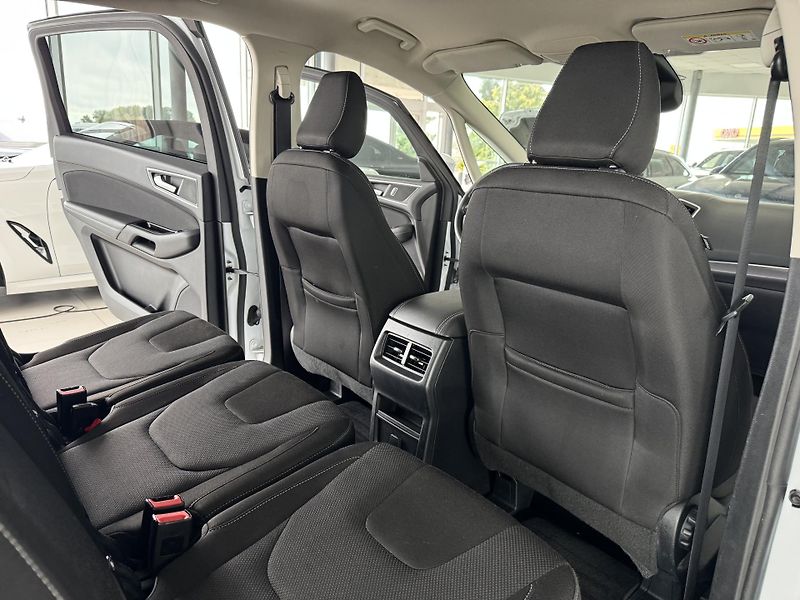 Ford S-MAX 2,0TDCi EB*140kW*AT8*Titanium - fotka 18 z 35