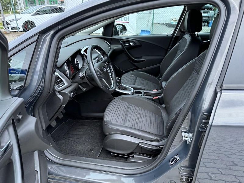 Opel Astra 1.4T 103 kW SPORTS TOURER - fotka 6 z 18