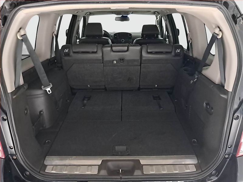 Nissan Pathfinder (2011) 2.5 dCi, 4X4, Automat, 7 míst - fotka 14 z 27