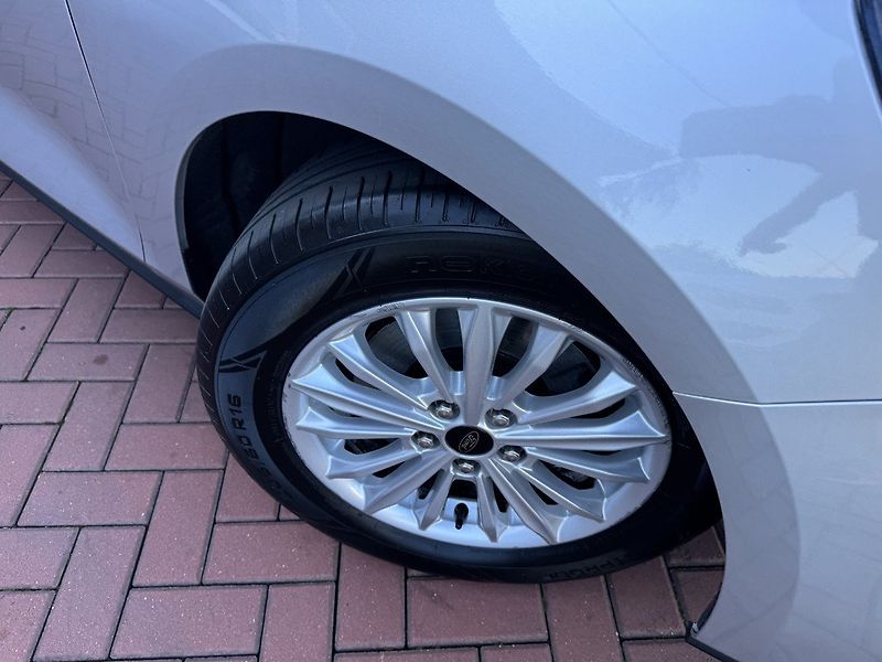 Ford Focus (2020) 1.5EcoBlue Digi Klima Tempomat - fotka 45 z 49
