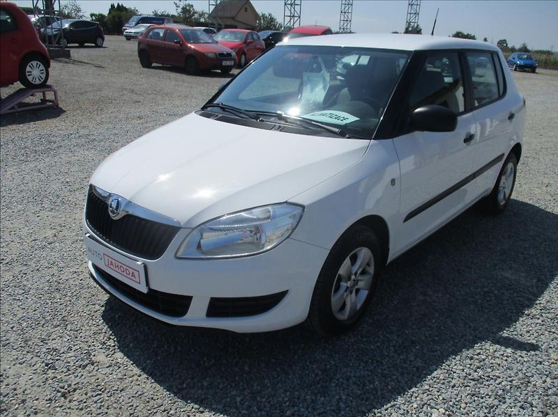 Škoda Fabia 1,2 TSi, klimatizace,serviska, - fotka 3 z 39