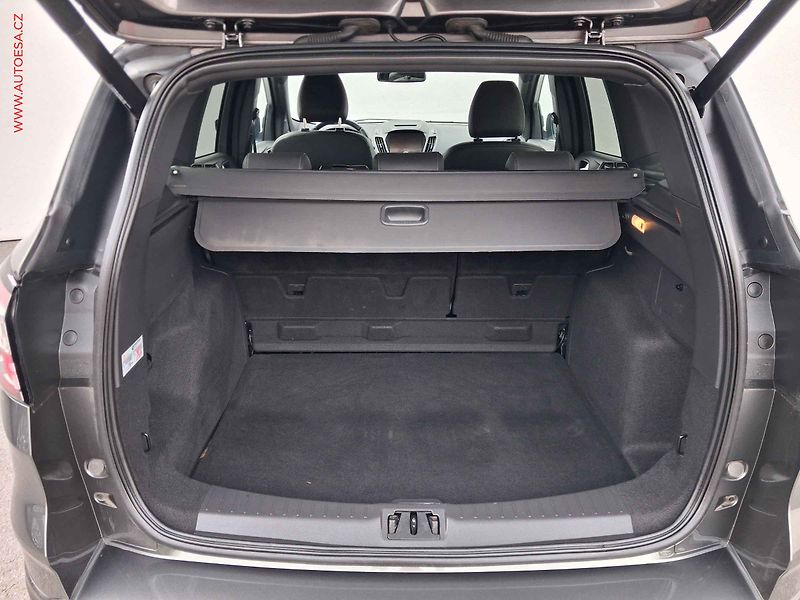 Ford Kuga (2017) 1.5 EB, ST-Line, navi, +ALU - fotka 7 z 19