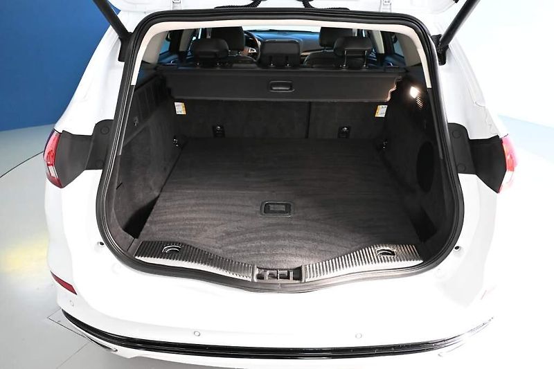 Ford Mondeo (2022) 2.0 140 KW LED SONY ACC 8AT EC - fotka 8 z 41