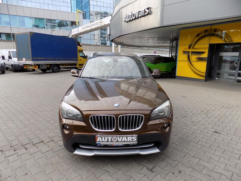 BMW X1 (2011) 2.3 D X-Drive - fotka 2 z 13