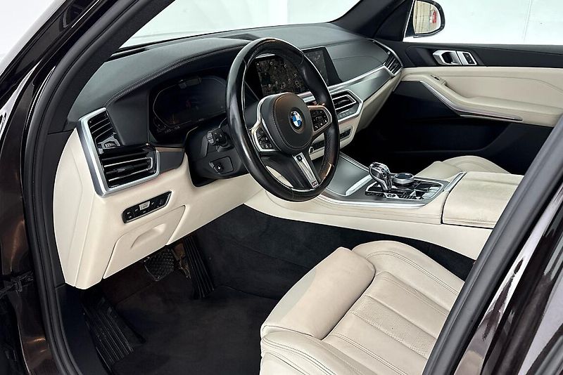 BMW X5 xDrive30d - fotka 6 z 27
