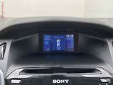 Ford Focus (2012) 1.6 TDCi, AC, xenon - náhled 17